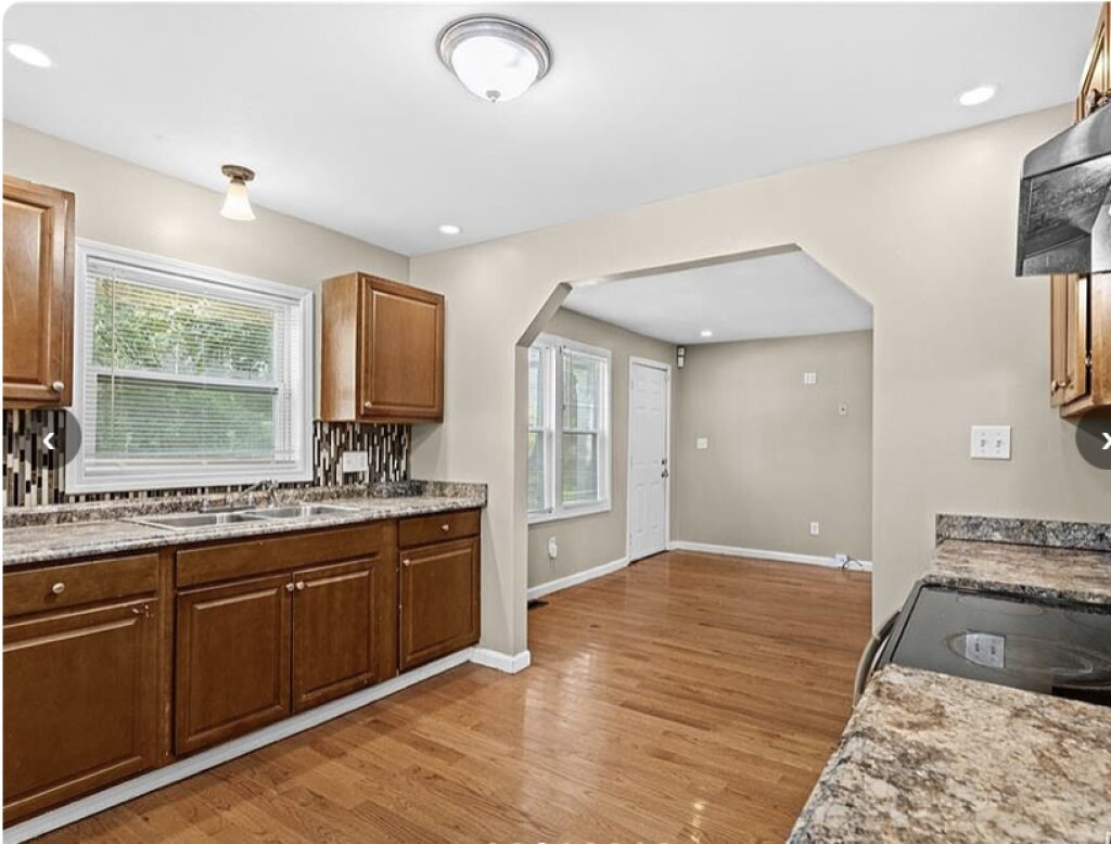 6192-Emerald-Ave-Ferguson-MO-6155_Emerald_photo4