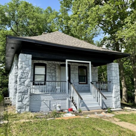 5871-E-52nd-St-Kansas-City-MO-IMG_2099_2-1