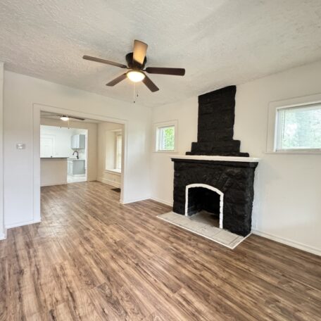 5871-E-52nd-St-Kansas-City-MO-IMG_2308