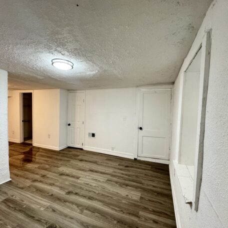 5871-E-52nd-St-Kansas-City-MO-IMG_2318