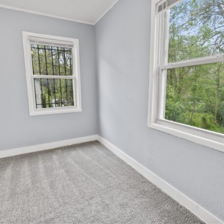 5877-Norton-Ave-Kansas-City-MO-DSC08051