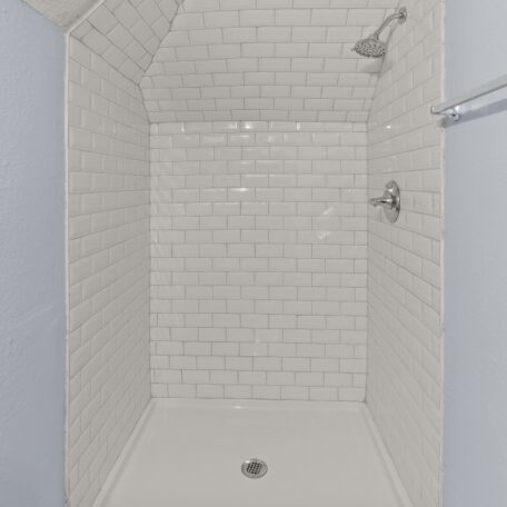 5877-Norton-Ave-Kansas-City-MO-DSC08075