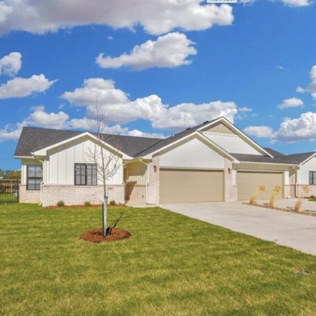 5969-Spring-Hill-Ct-Goddard-KS-Maple-ext-2