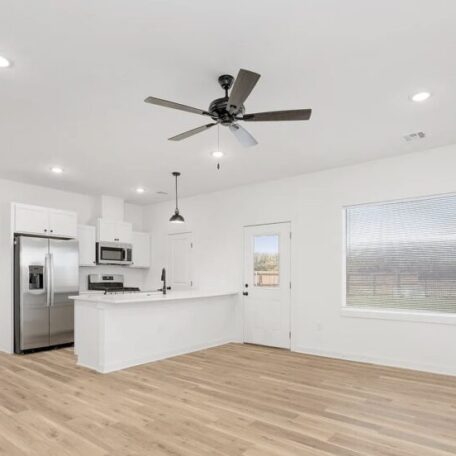 5969-Spring-Hill-Ct-Goddard-KS-maple-kitchen