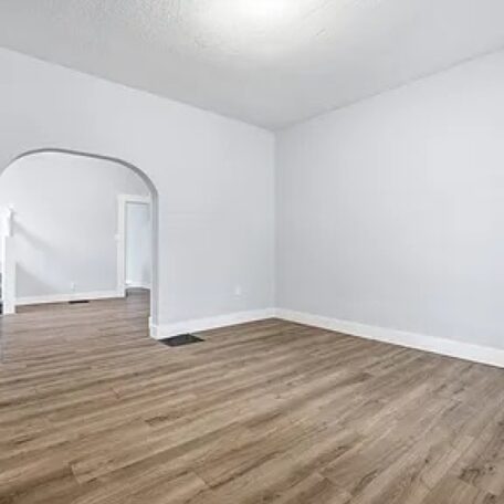 5981-Ringgold-Indianapolis-IN-0275d2833b4d6323f8154c1a5ba82404-cc_ft_384