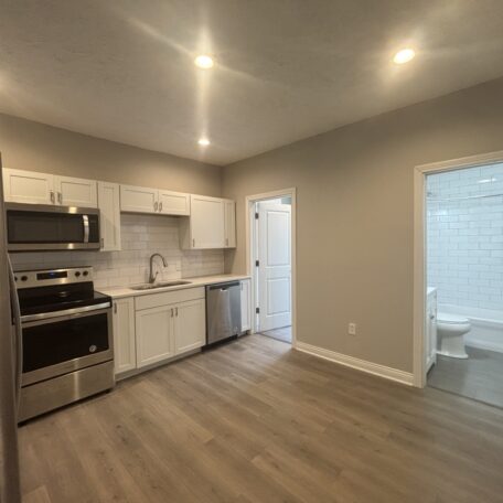 5982-Kennington-St-Indianapolis-IN-IMG_3523