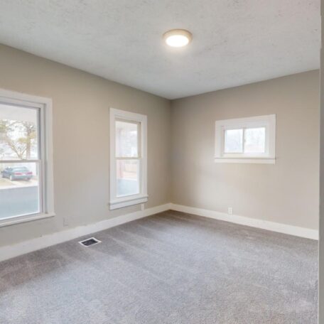 5999-W-70th-St-Cleveland-OH-3147-W-70th-St-02242024_102159