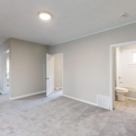 5999-W-70th-St-Cleveland-OH-3147-W-70th-St-02242024_102330