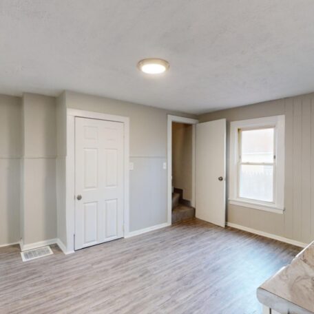 5999-W-70th-St-Cleveland-OH-3147-W-70th-St-02242024_102711