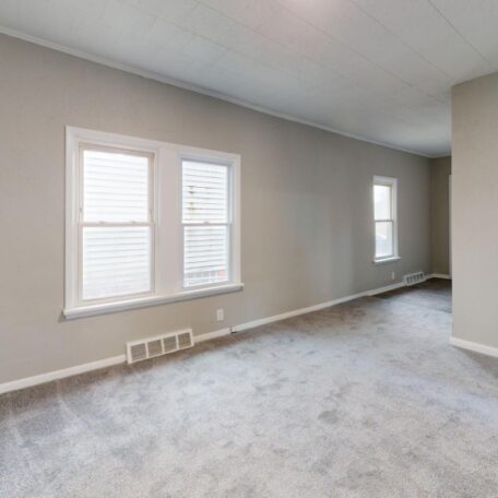 5999-W-70th-St-Cleveland-OH-3147-W-70th-St-Bedroom