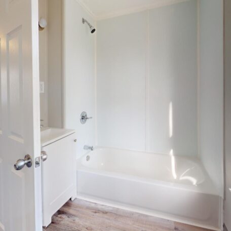 6002-W-67th-St-Cleveland-OH-3551-W-67th-St-Bathroom