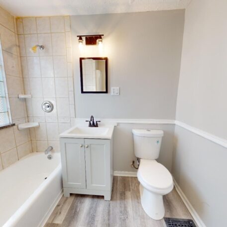 6005-Krather-Rd-Cleveland-OH-3521-Krather-Rd-12212023_085149