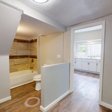 6014-West-94th-Street-Cleveland-OH-3200-W-94th-Down-08242025_123444