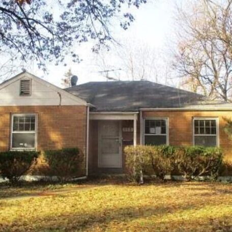 6059-South-Dade-Avenue-Ferguson-MO-5359